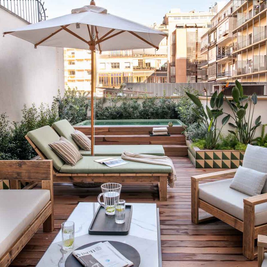 The-Onsider-Paseo-Gracia-Apartment-3-Bedrooms-The-Patio-10-892×892