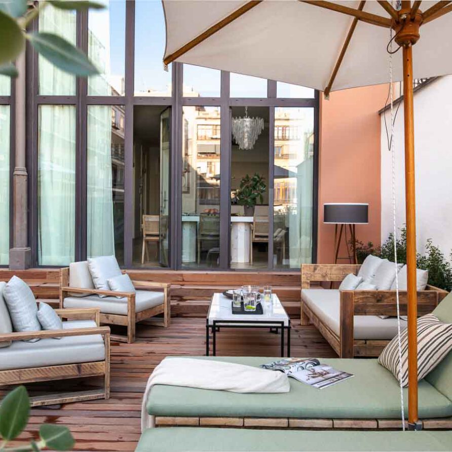 The-Onsider-Paseo-Gracia-Apartment-3-Bedrooms-The-Patio-12-892×892