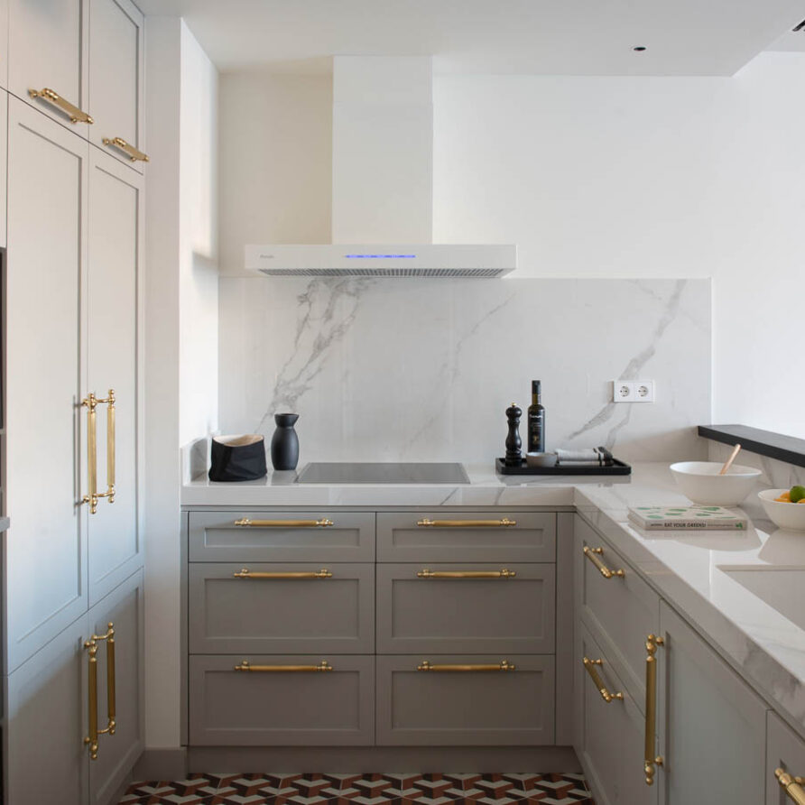 The-Onsider-Paseo-Gracia-Apartment-3-Bedrooms-The-Patio-19-892×892